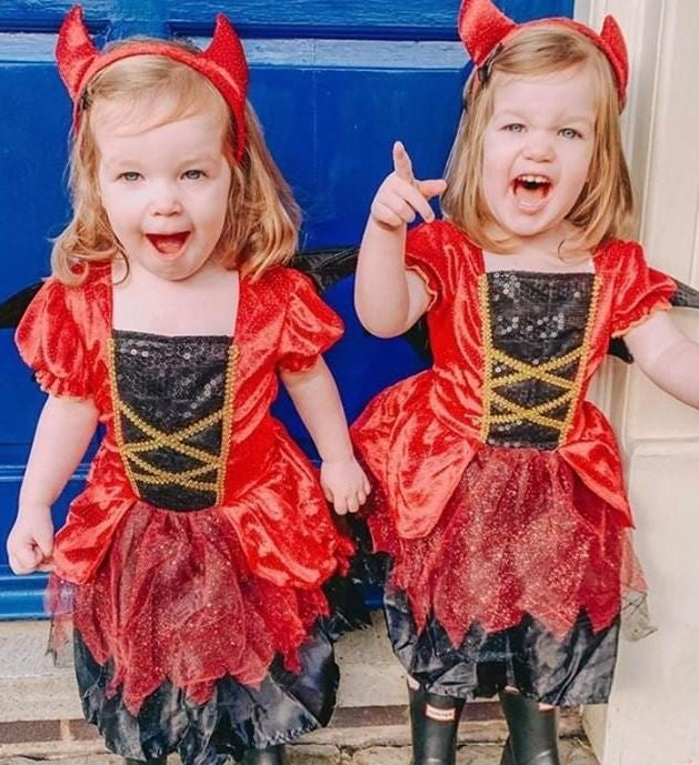 Déguisement Diable rouge fille - 3/4 ans (robe, ailes et serre-tête)