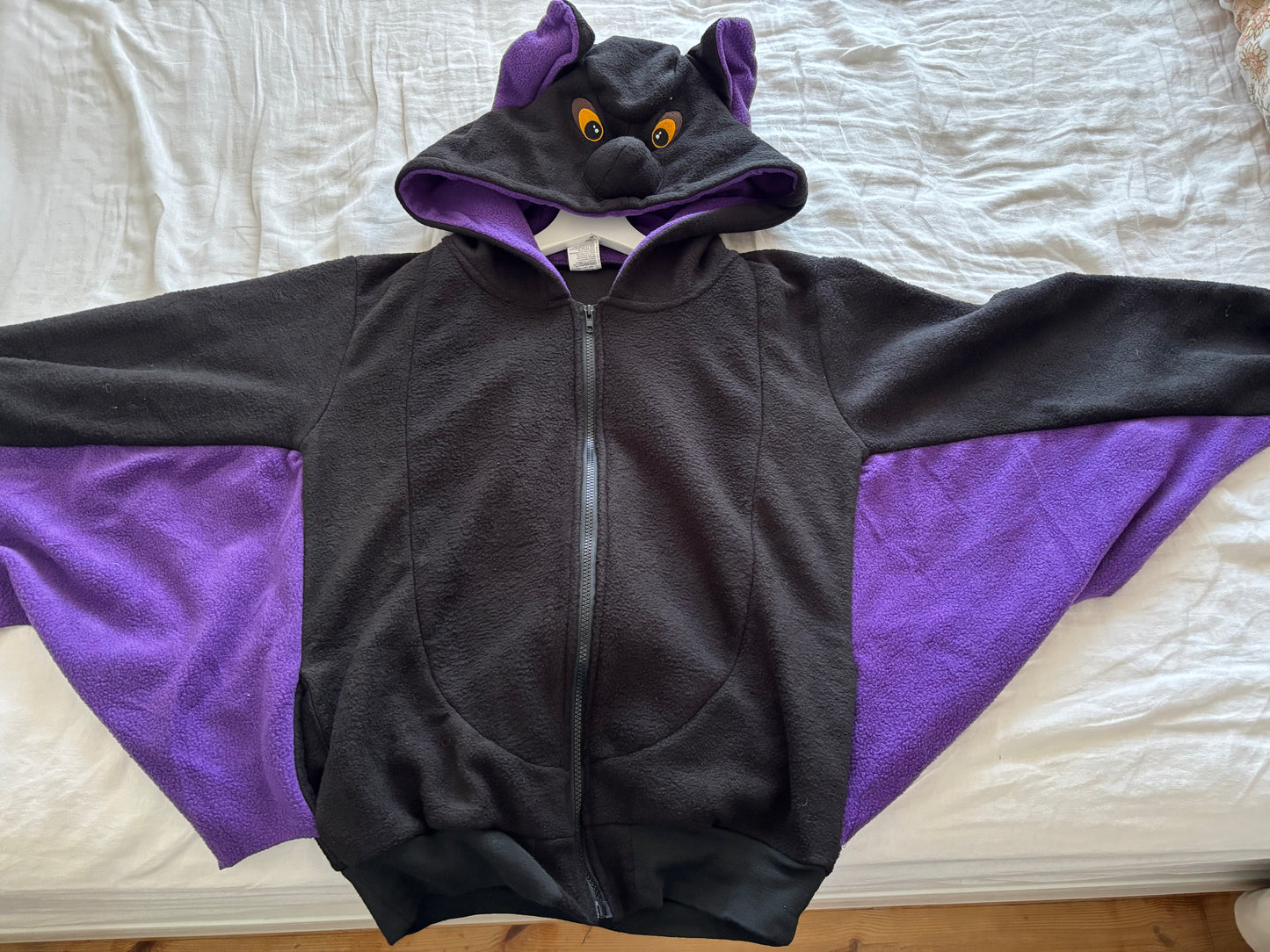 Déguisement Chauve-Souris avec ailes et capuche - du S au XL